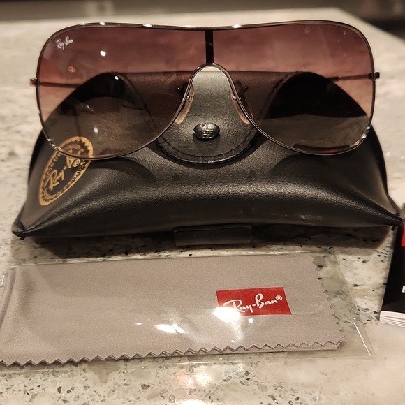 RAY-BAN Brown Gradient Aviator Sunglasses RB3211004/13